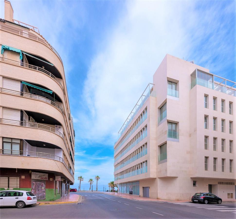 Marinasunbeach Apartamento La Sal 2 تورّيفيِخا المظهر الخارجي الصورة